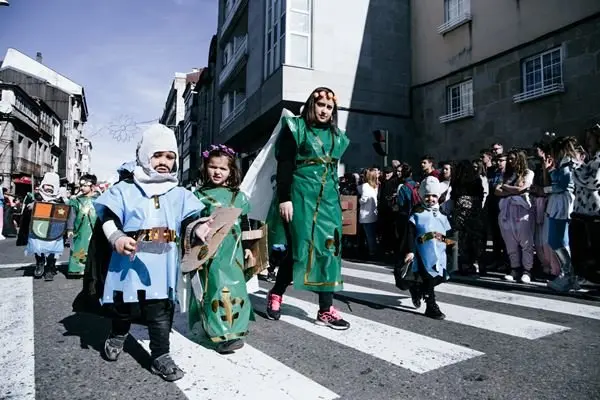 ENTROIDO_nenos venres-24