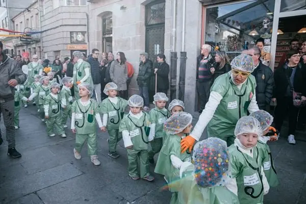 ENTROIDO_nenos venres-3