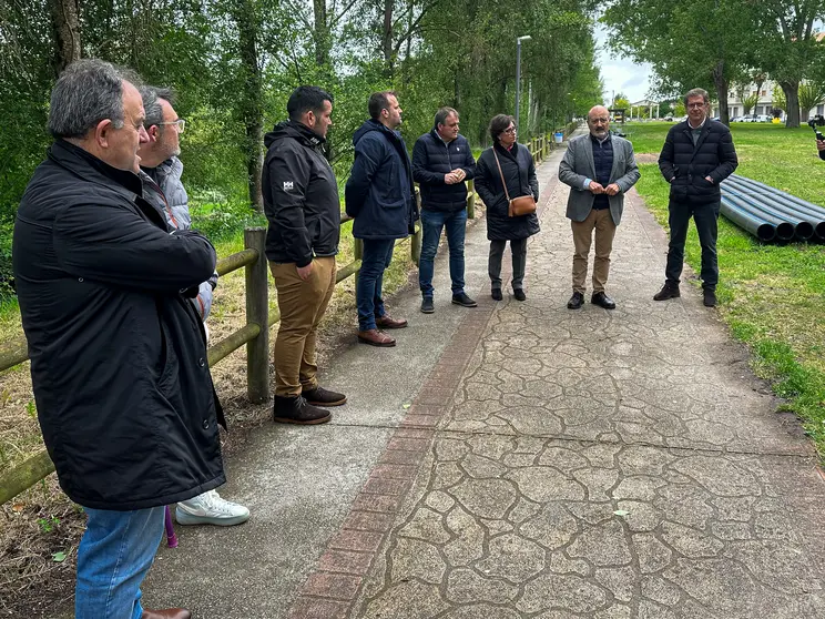 Imaxe da Visita &aacute;s obras