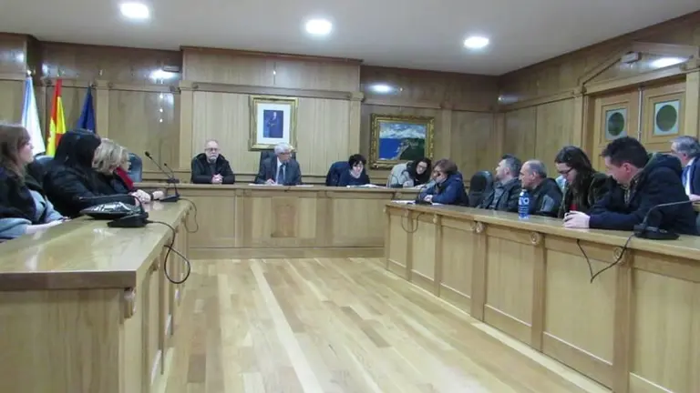 pLENO EXTRAORDINARIO RENUNCIA