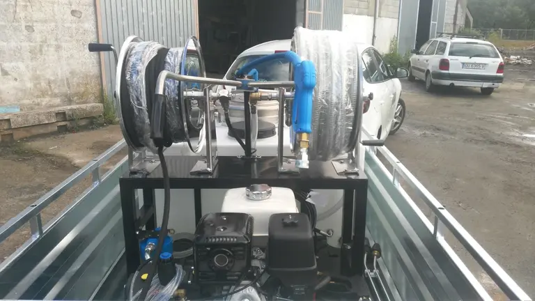 f6c85f32-6ec5-4ce9-a9b7-f520a21122e9