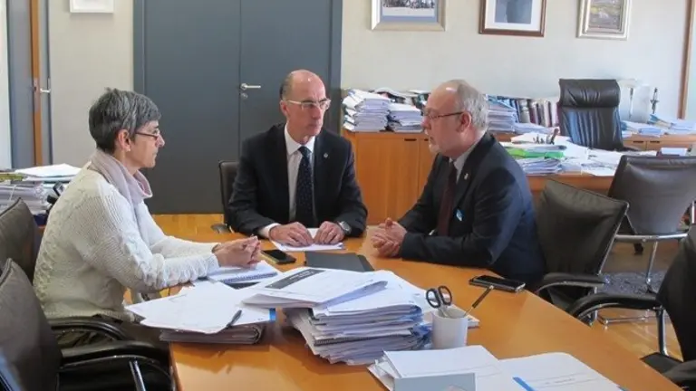 CABAS CON CONSELLEIRO DE SANIDADE