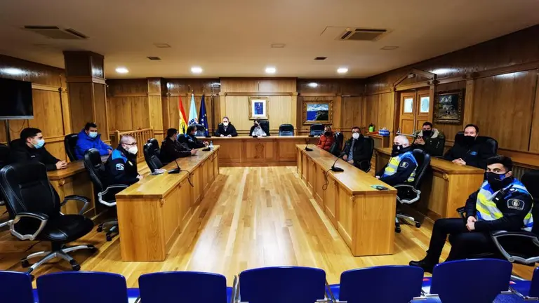 Reuni&oacute;n Polic&iacute;a Local dispositivo Entroido