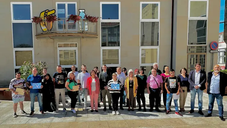 Foto de Familia do Obradoiro de Emprego no Cami&ntilde;o