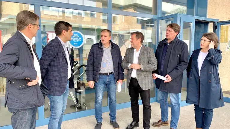 Durante a visita á escola infantil.