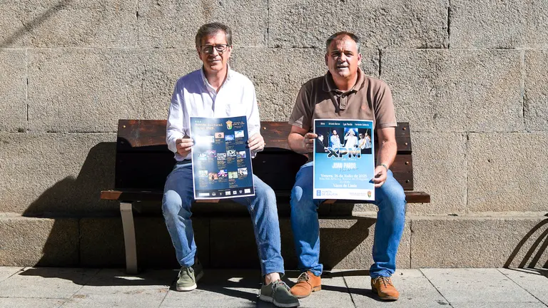 Carlos Gómez e Amador Díaz presentando a programación do verán cultural 2025