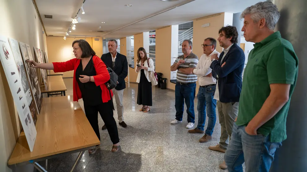 Acto de presentaci&oacute;n dos 16 proxectos para transformar a contorna do Mosteiro de Trandeiras.
