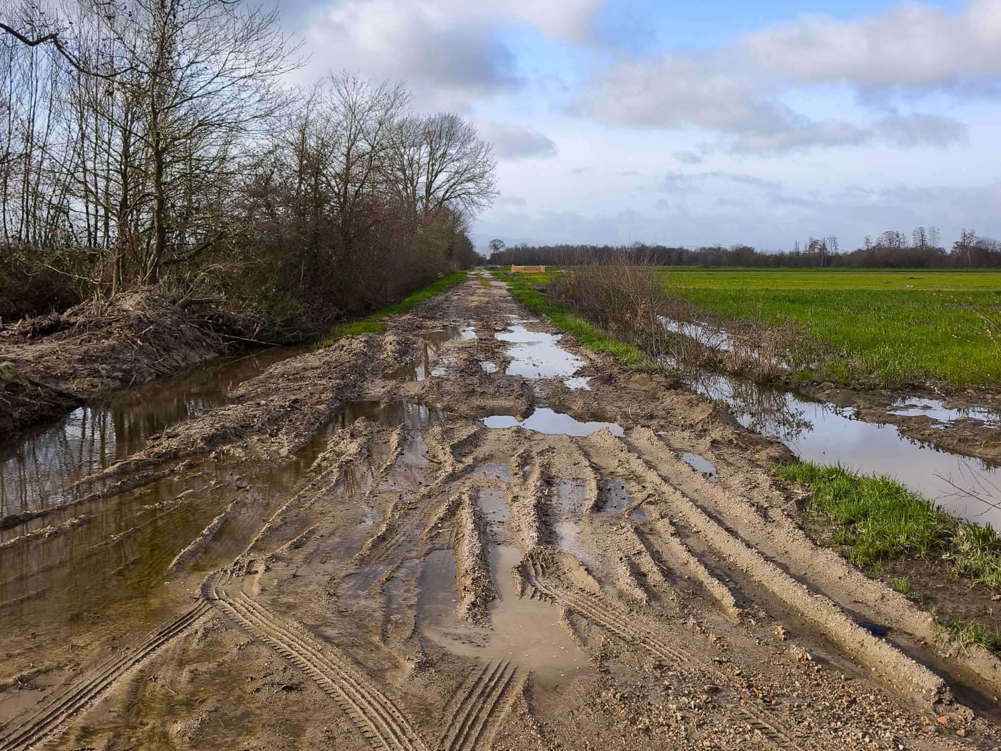 Estragos Pistas Inundacións